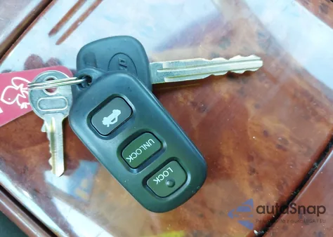 2004 Toyota Camry Le/Xle/Se from USA, damaged, VIN 4T1BE30K64U346562